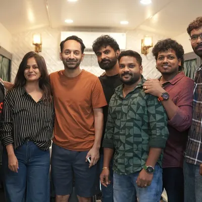 A great team moment on the set of 'Odum Kuthira Chaadum Kuthira' with Fahadh Faasil and the crew. Collaboration is key to any successful project, and it was a pleasure working with this talented group.