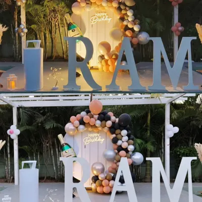 I offer large, free-standing letters to spell out names or words, creating a bold and personalized statement piece for any celebration.