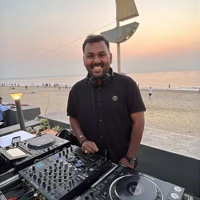 There's nothing like a sunset DJ set by the sea. I specialize in creating the perfect soundtrack for sundowner events, blending chill electronic music with popular hits.