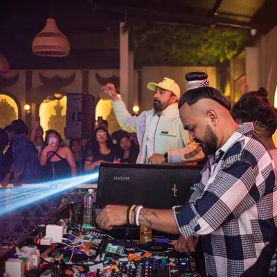 Here I am on the decks while Rannvijay Singha hypes the crowd at the launch of Gillys Super Bar. It was an amazing experience collaborating with him.
