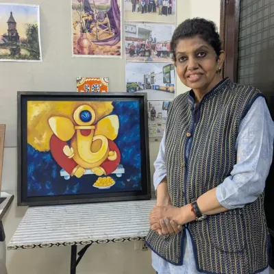 It is never too late to discover your inner artist. We are so proud of our adult hobby class student, Priyanka, with her beautiful and modern acrylic painting of Lord Ganesha, ready to be displayed.