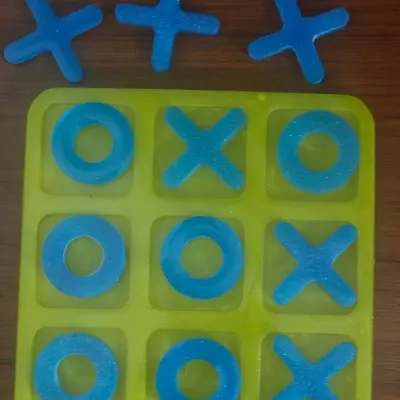 Who says you have to stop playing your favorite childhood game? I created this durable and colorful resin Tic Tac Toe set so you can enjoy it for a lifetime. It's a fun gift for kids and adults alike, and I can customize it in any color you want.