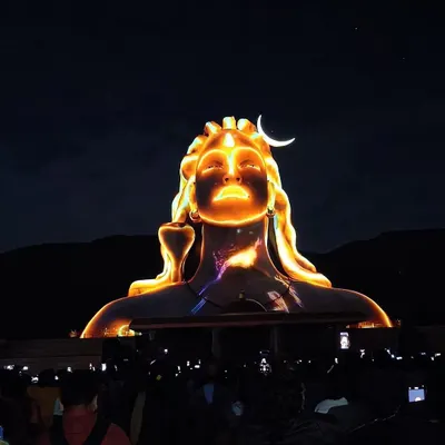 The Adiyogi Divya Darshanam is a spectacular 3D laser show that brings the story of Adiyogi to life. It's a magical and unmissable part of our trip.