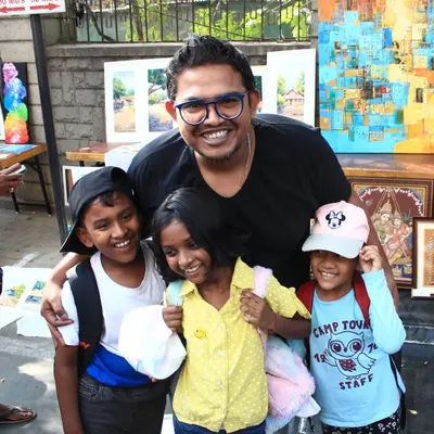 I love my students. It was so much fun taking them to the Chitra Santhe 2024 art fair to get inspired.