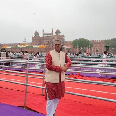 We are immensely proud that our respected teacher, Prof. Balkrishna Sharma, was specially invited by the Ministry of Ayush to the Independence Day celebrations at the Red Fort in Delhi. This honor reflects his dedicated contribution to the field of yoga.