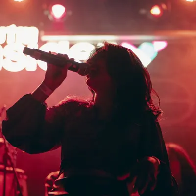A shot from the Tanya Shanker Collective show at Fandom. The energy in the room was electric, and I'm so grateful for my killer band and everyone who came out.