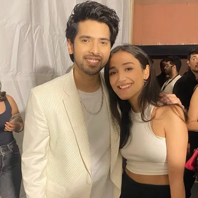 Still feels like a dream. I am so grateful I had the chance to meet and open for the one and only Armaan Malik. It was a surreal experience that I will cherish forever.