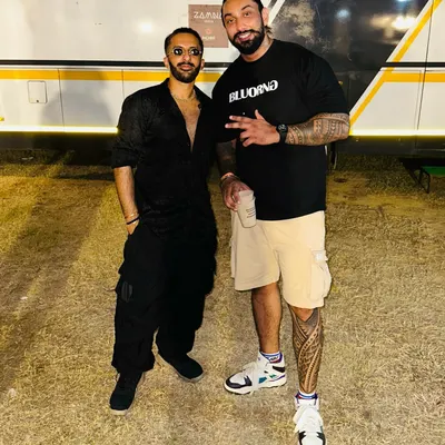 Backstage with Kahani, the creative force behind the popular Indo Warehouse music movement. It's always inspiring to connect with fellow innovators in the industry.