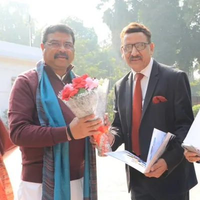 Our Chairman & MD, Mr. Rajesh Gupta, with the Hon’ble Education Minister and Minister of Skill Development & Entrepreneurship of India, Shri Dharmendra Pradhan. We are motivated by his appreciation and guidance.