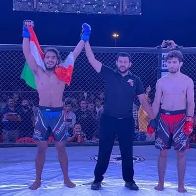 Representing India and bringing home the win after a tough main event fight. This is the result of countless hours of dedicated training at Knockout.
