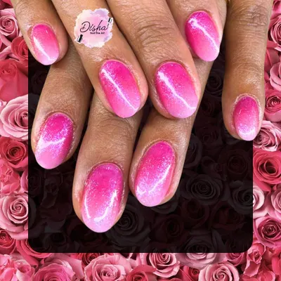 Rosé vibes on your fingertips. This beautiful pink cat eye effect creates a soft, shimmery gradient that catches the light perfectly.
