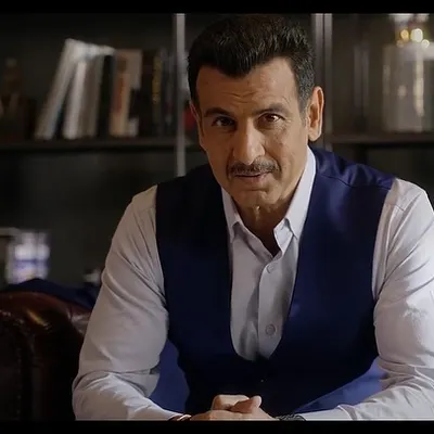 Styling the supremely talented actor Ronit Bose Roy for a Sankalp Group commercial. The goal was to create a look that was sharp, sophisticated, and commanding, reflecting his powerful persona.