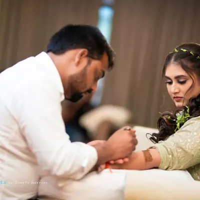 Me, completely focused on applying a bridal mehandi. Every bride is special, and I make sure her mehandi is perfect.