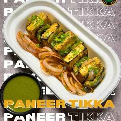 Say hello to guilt-free indulgence with my Paneer Tikka appetizer. It's a classic favorite, made with clean ingredients and big flavor, perfect for a high-protein snack.