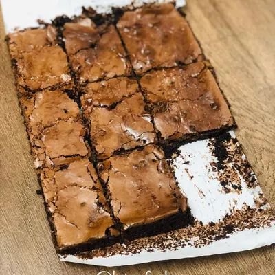 I was so happy with how these turned out. These are my gluten free brownies made with almond flour, and they have the most perfect crackly top and fudgy center.