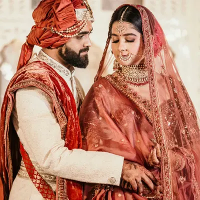 A royal portrait for a royal couple. I used the stunning architecture of the Park Palace in Jaipur to frame this moment, creating a timeless image that speaks of elegance and heritage.
