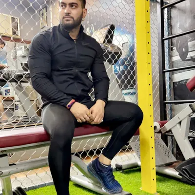 "कार्य प्रगति पे है". Work is always in progress. Here I am taking a moment to rest between sets, always focused on the next challenge.