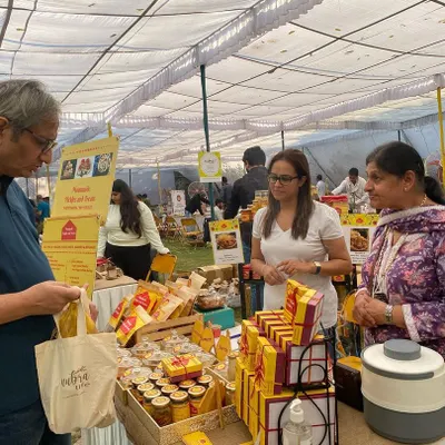 I was so happy to have journalist Ravish Kumar visit my stall at the Sunder Nursery market. It’s always a joy to share my homemade ladoos and treats with everyone.