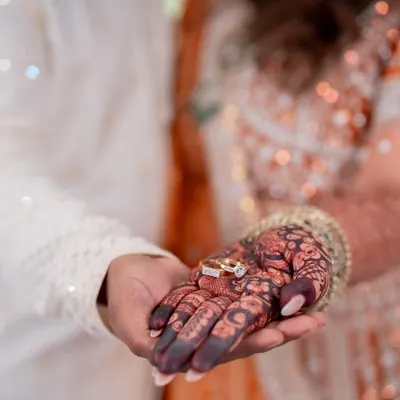 This is the beautiful, rich stain that my natural henna leaves behind. The deep color on the palm holds the promise of a lasting and beautiful design.