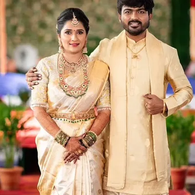 My beautiful bride Usha, looking absolutely radiant on her wedding day. She and her husband make such a lovely couple.