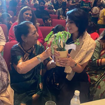 Receiving a token of welcome from Mrs. Mamta Bhatnagar, founder of Manav Sthali School, during a judging event. It is a privilege to collaborate with esteemed educators and institutions.