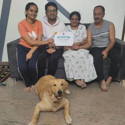 A bittersweet moment celebrating Stout's puppy school graduation with his wonderful family. They were so dedicated throughout the entire process, and it was a privilege to be a part of their journey. This is what teamwork looks like.