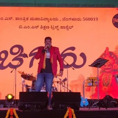 Performing at the 'Chiguru' college fest at BMS Institute of Technology, Bengaluru. The energy of a college crowd is always amazing and I love performing for students.