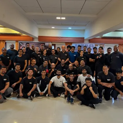 A packed Bar Fight Seminar conducted by KMG founder Master Eyal Yanilov. Participants learn to use their environment and defend against common attacks in a pub or club setting.