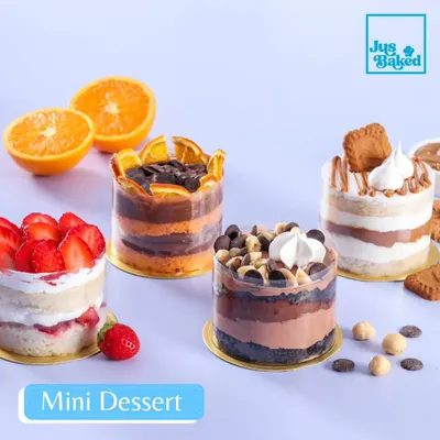 A beautiful lineup of my mini dessert delights. From left to right: Vanilla Strawberry, Orange Chocolate, Chocolate Hazelnut, and Vanilla Biscoff. There's a flavour for everyone!