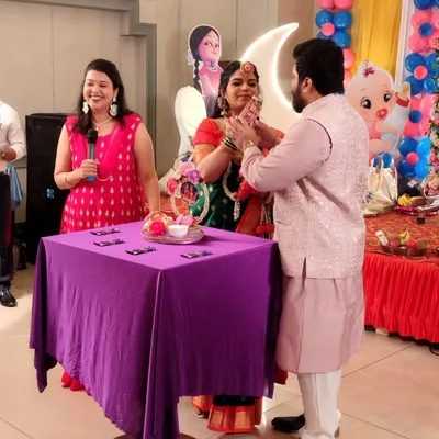 A special moment for the parents-to-be during one of our interactive games. I love creating activities that put the happy couple at the center of the celebration.