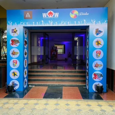 A branded entrance for the ITC 'Warriors of West' corporate event. This custom arch set the theme right from the start and welcomed the team into the venue.