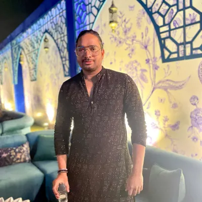 After months of hard work, another show is a success. I'm grateful for my team who makes it all possible and for the designers who always make me look good for the big night.