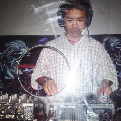 A throwback to the early days. This is where the passion started, honing my skills and learning the craft from the ground up.