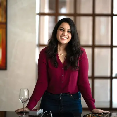 This is me, Lipika, the artist behind Quill on Paper. I'm so grateful to be able to do what I love every day, collaborating with wonderful clients and brands to create something truly special and unique.