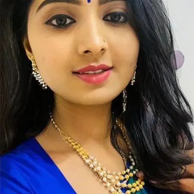 This is a perfect example of a soft glam look suitable for a party or family function. You will learn how to create a fresh, glowing complexion with defined eyes and a balanced lip color that enhances natural beauty.