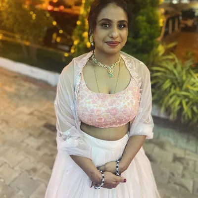 A beautiful and elegant look for a wedding guest. The soft makeup and modern hairstyle are perfect for celebrating in style without overshadowing the bride.