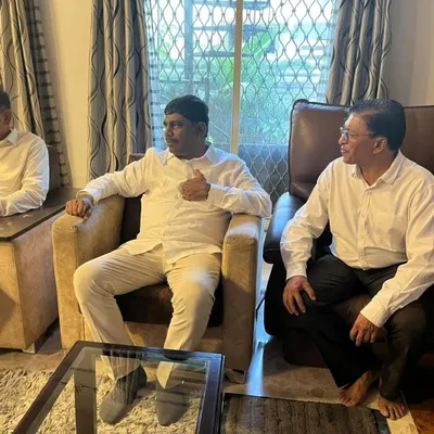 In conversation with D. K. Suresh, Member of Parliament, regarding our Vaastu and Astrology services. It is an honor to share our knowledge with influential leaders who value our ancient sciences.