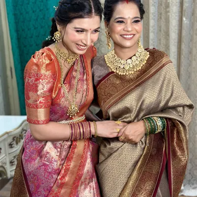 The beauty of sisterhood. I had the pleasure of doing makeup for these two lovely sisters in their traditional Kanjivaram sarees. The looks are unfiltered and unedited.