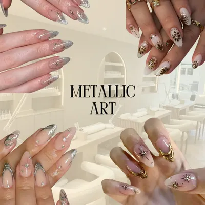 A gallery of metallic and chrome nail art. I achieve these stunning effects using specialized powders and foils over a gel base, perfect for anyone wanting a modern and reflective finish in gold, silver, or other metallic shades.