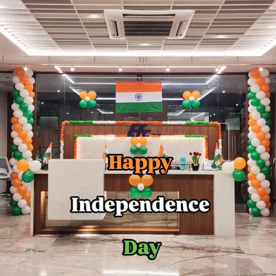For this Independence Day office celebration, I created two prominent balloon pillars in the national tricolor theme to frame the reception area. The decor is completed with smaller balloon clusters and the Indian flag, creating a patriotic and professional look for the corporate space.