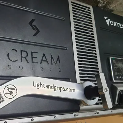 You will train on the latest industry-standard equipment, like this Creamsource Vortex 8. We teach you how to use its advanced features, from its precise optics to various diffusion add-ons for creating soft light.