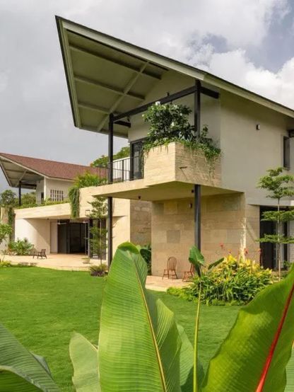Landscape design by Ahava Garden