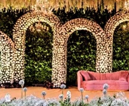 Floral stage decor by Vaatika Events