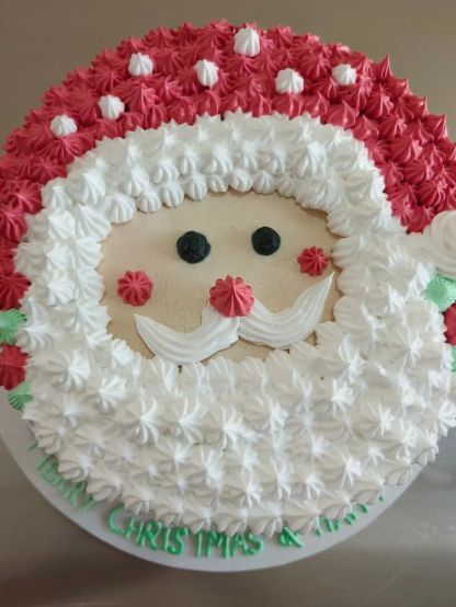 Festive cakes by Cakes And Kremes By Enza