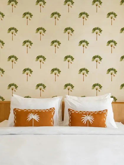 This bedroom features our Palm Tree wall sticker pattern, creating a serene and inviting atmosphere. The design is perfect for a peaceful and restful night’s sleep.