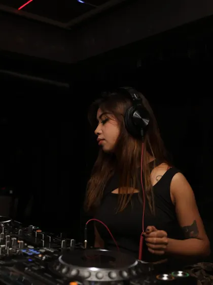 A moody, dark shot from my gig at Club Chapter 6. I love playing in clubs with an intimate, underground feel.