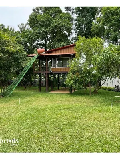 A duplicate of image 26, showing the treehouse.