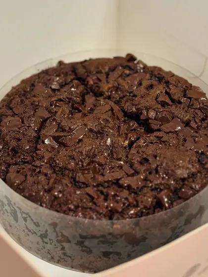 Our Dense Chocolate tea cake is a simple, classic treat you can't say no to. It's baked eggless and refined flour-free, packed with pure chocolatey yumminess.