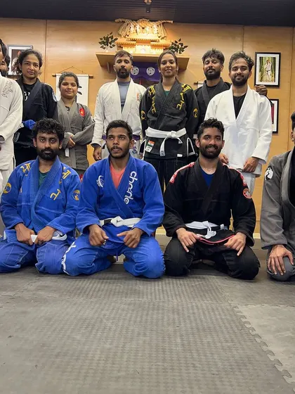 Our Gi BJJ class is all about technique and discipline. We provide a serious training environment for those looking to learn the art of Brazilian Jiu-Jitsu in the traditional uniform.