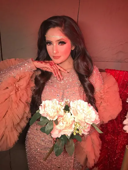 "Oh Meri Laila," a stunning, fully sequined gown look. This is the kind of high-glam, red-carpet-ready style we create.